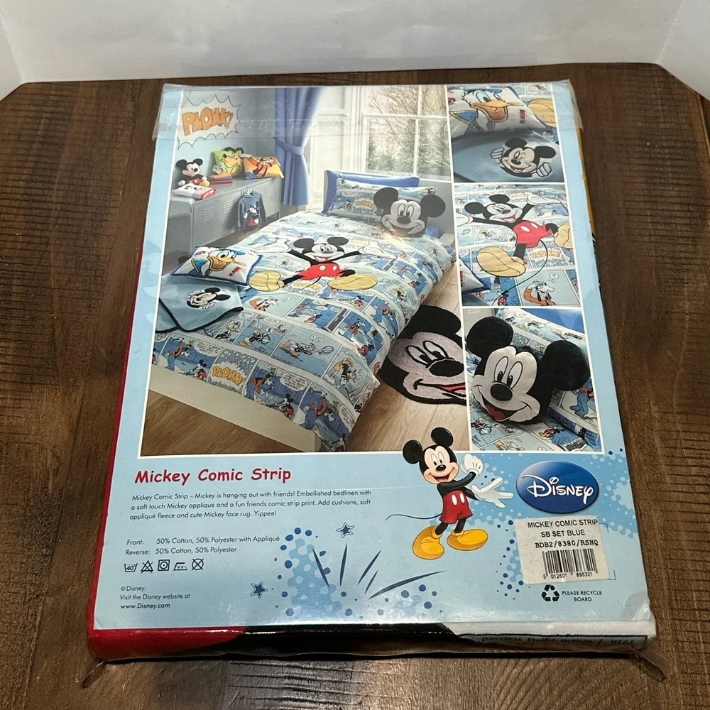 Mickey Mouse “Reversible” Single Duvet Cover with Matching Pillow‎ Case Set.